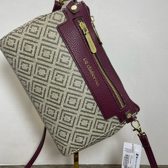 Liz Claiborne Handbags - Liz Claiborne Burgundy and Cream Women's Bag NEW. Crossbody. Purse.